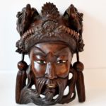 Sculptura in lemn cu fildes imparat chinez cu doi dragoni