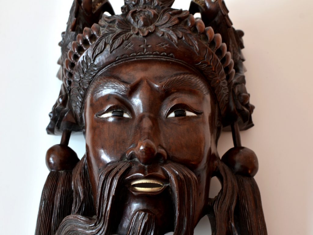 Sculptura in lemn cu fildes imparat chinez cu doi dragoni - imagine 3