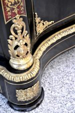 Comoda stil Boulle