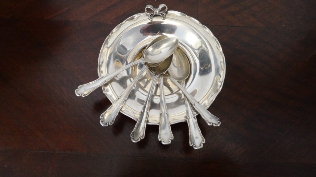 Farfurioara de argint marcaj 925 , 46g.