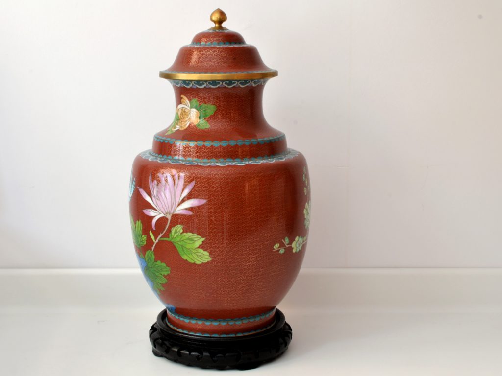 Vase mari cloisonne cu capac si suport din lemn. - imagine 3