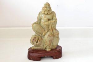 tatueta chinezeasca din piatra