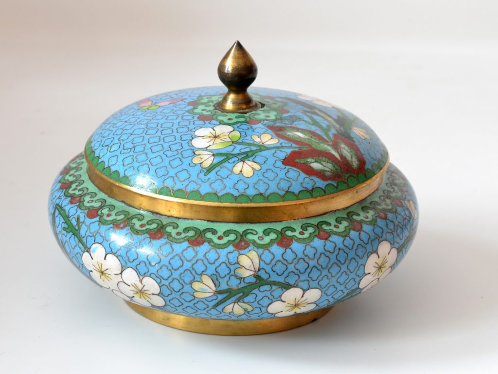 Vas cloisonne cu capac Vas cloisonne cu capac