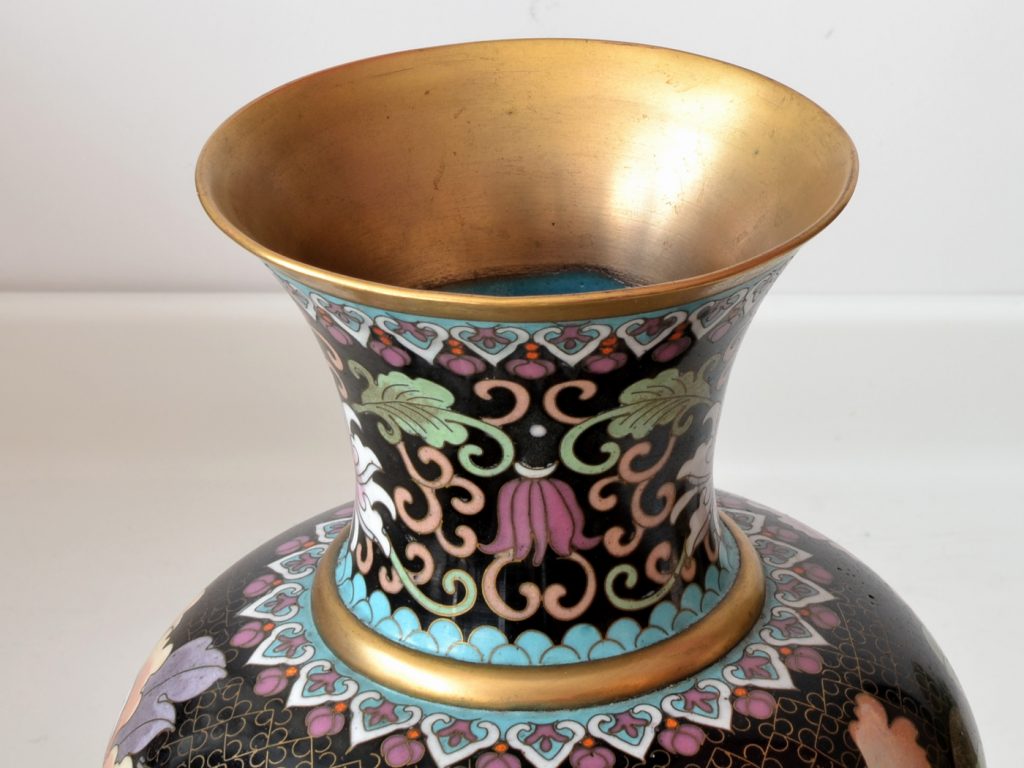 Vaza cloisonne veche de peste 50 ani, decorata cu bujori. - imagine 2