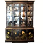 Vitrina chinezeasca  din lemn masiv pictata manual