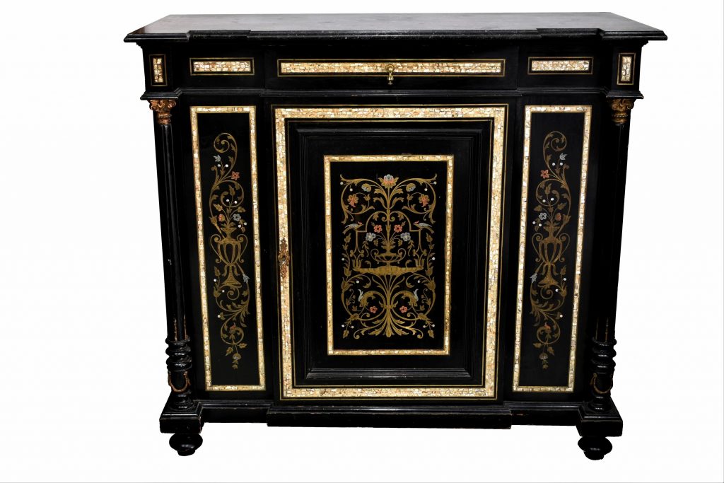 Comoda stil Napoleon III