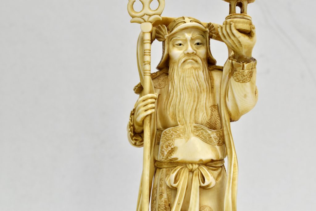 Statueta din fildes, Bishamon zeul războinicilor Statueta din fildes, Bishamon zeul războinicilor