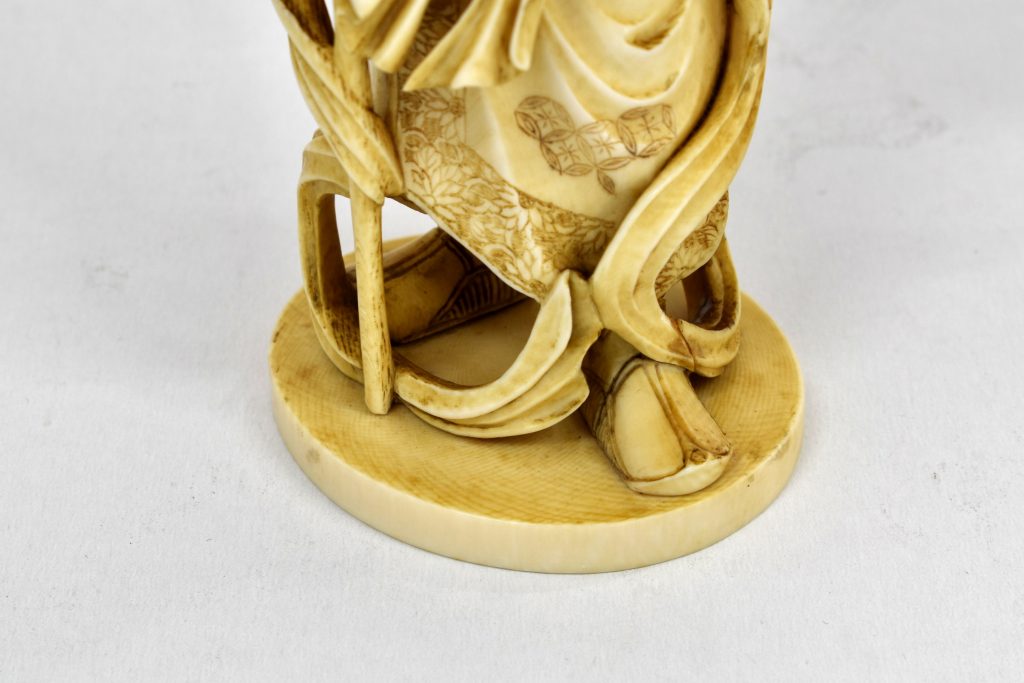 Statueta din fildes, Bishamon zeul războinicilor Statueta din fildes, Bishamon zeul războinicilor