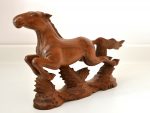 Statueta cal in galop din lemn exotic