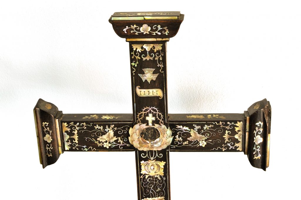 Cruce catolica secolul 18 Cruce catolica secolul 18