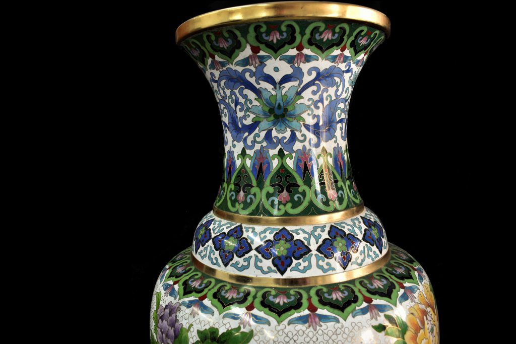 Vaze Cloisonne din bronz de mari dimensiuni Vaze Cloisonne din bronz de mari dimensiuni