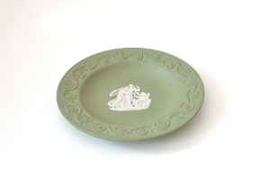 Farfuriuta din ceramica Jasperware Wedgwood