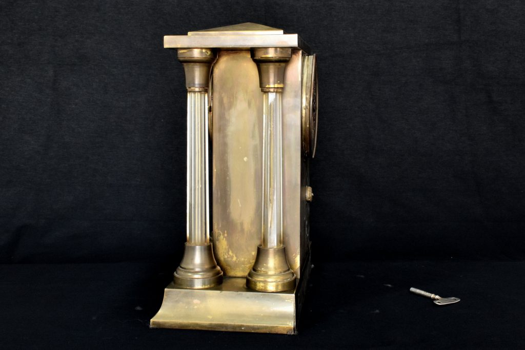 Ceas de semineu Art Deco Ceas de semineu Art Deco