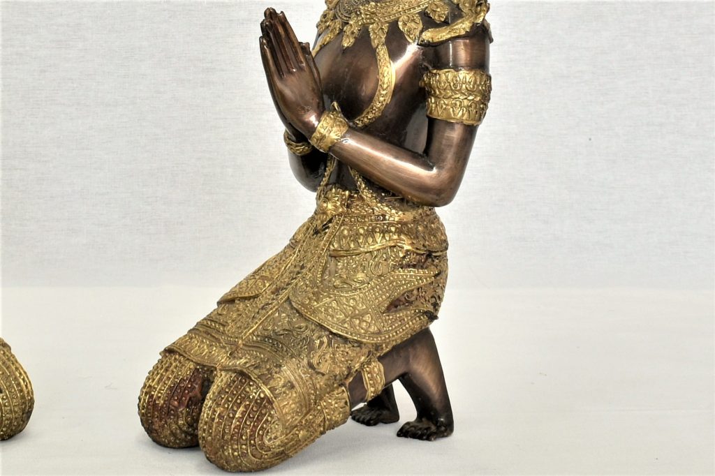 Statui "Ingerii lui Buddha"