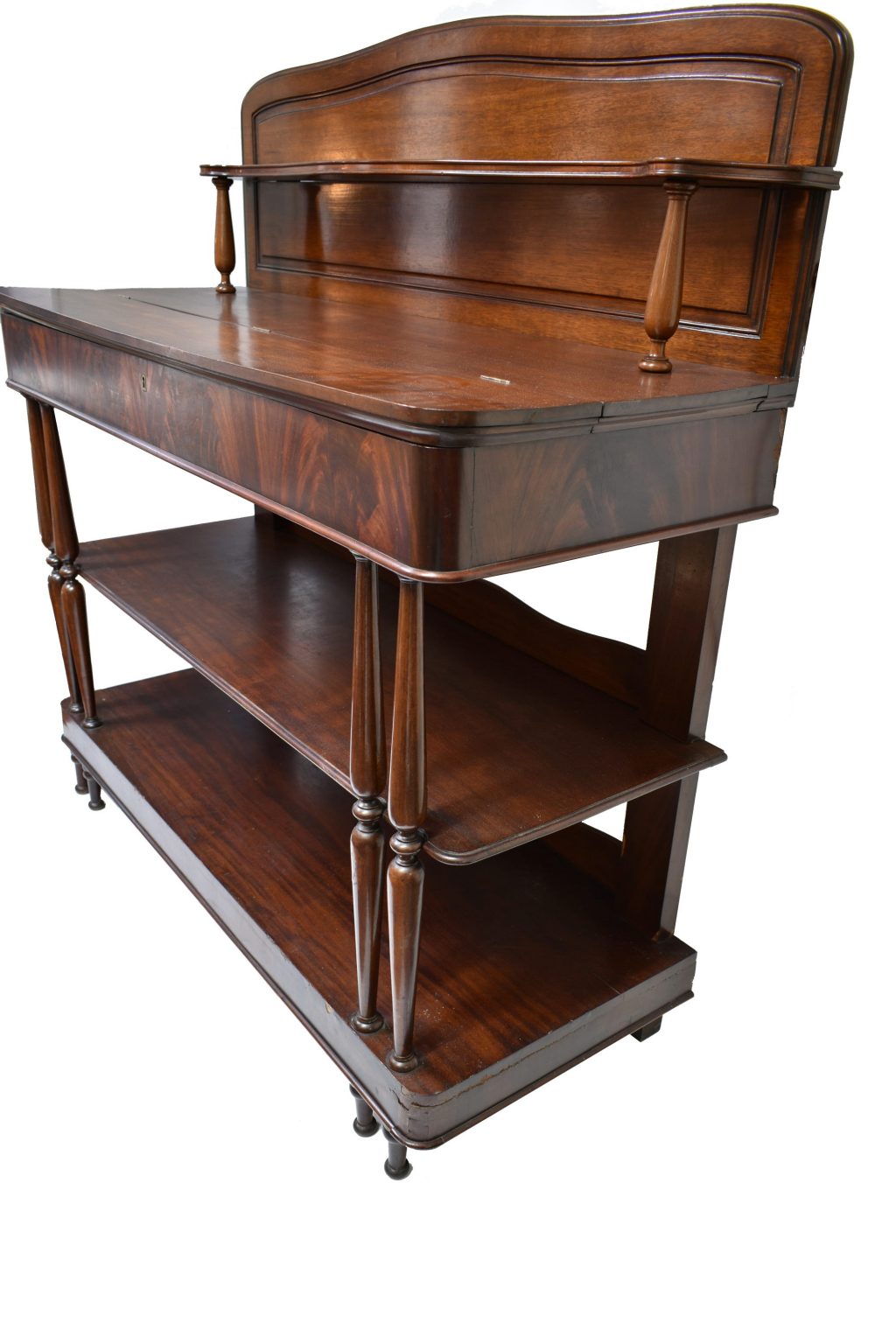 Credent stil Louis Philippe