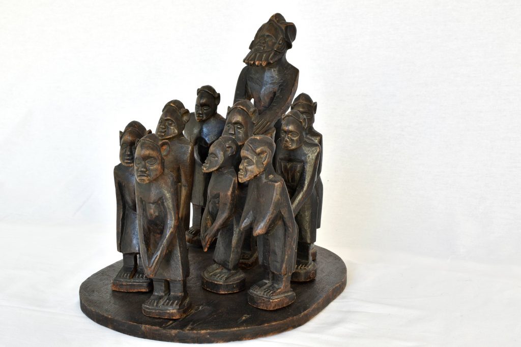 Grup statuar african Grup statuar african