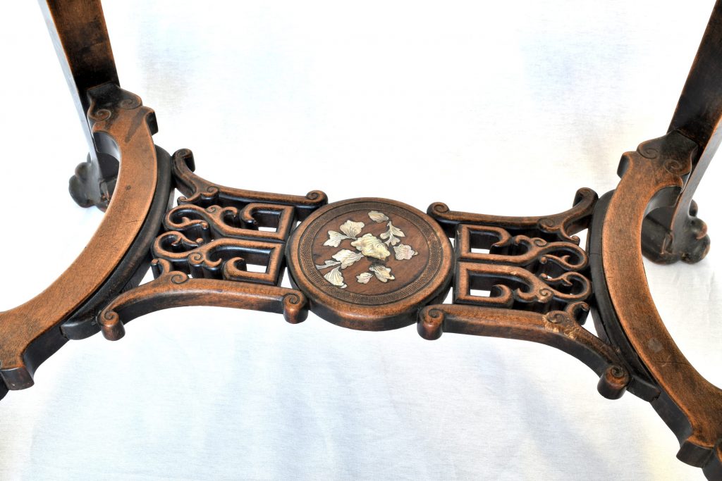 Masa atribuita lui Gabriel Viardot Masa atribuita lui Gabriel Viardot