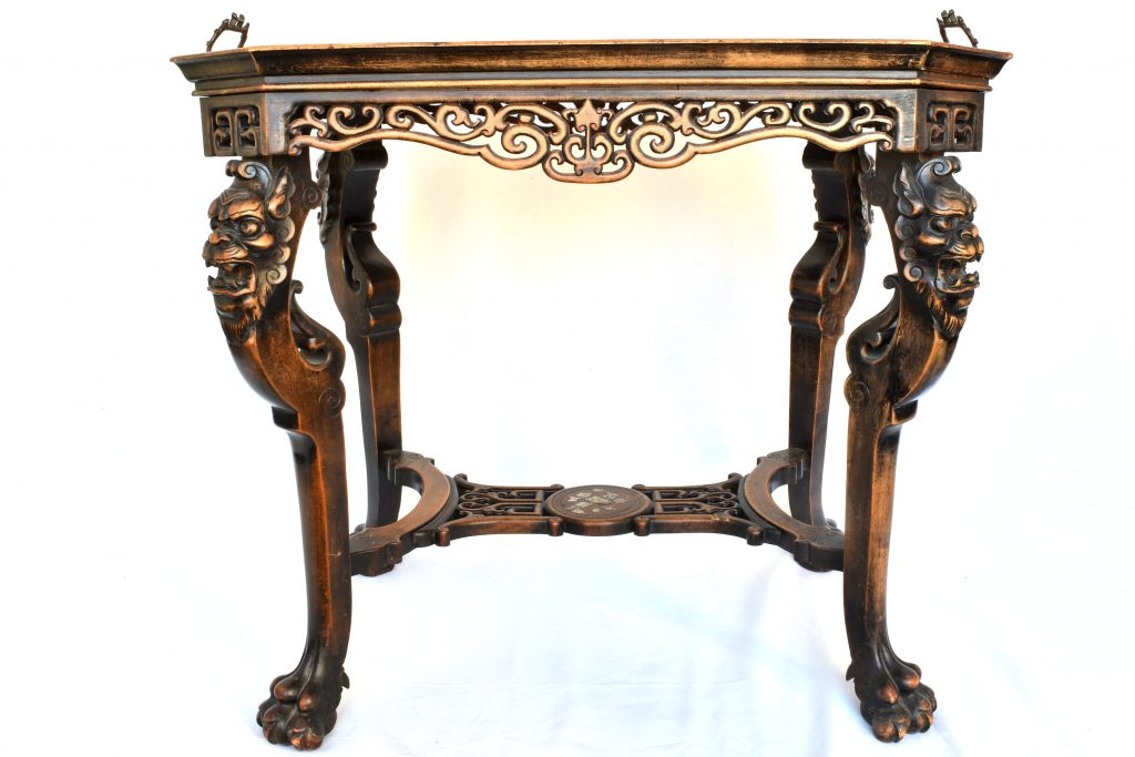 Masa atribuita lui Gabriel Viardot Masa atribuita lui Gabriel Viardot