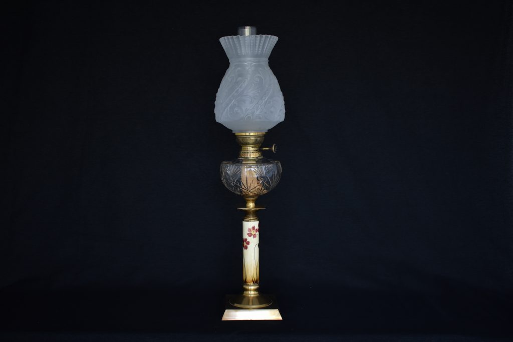 Lampa pe gaz Augusta Brenner Lampa pe gaz Augusta Brenner