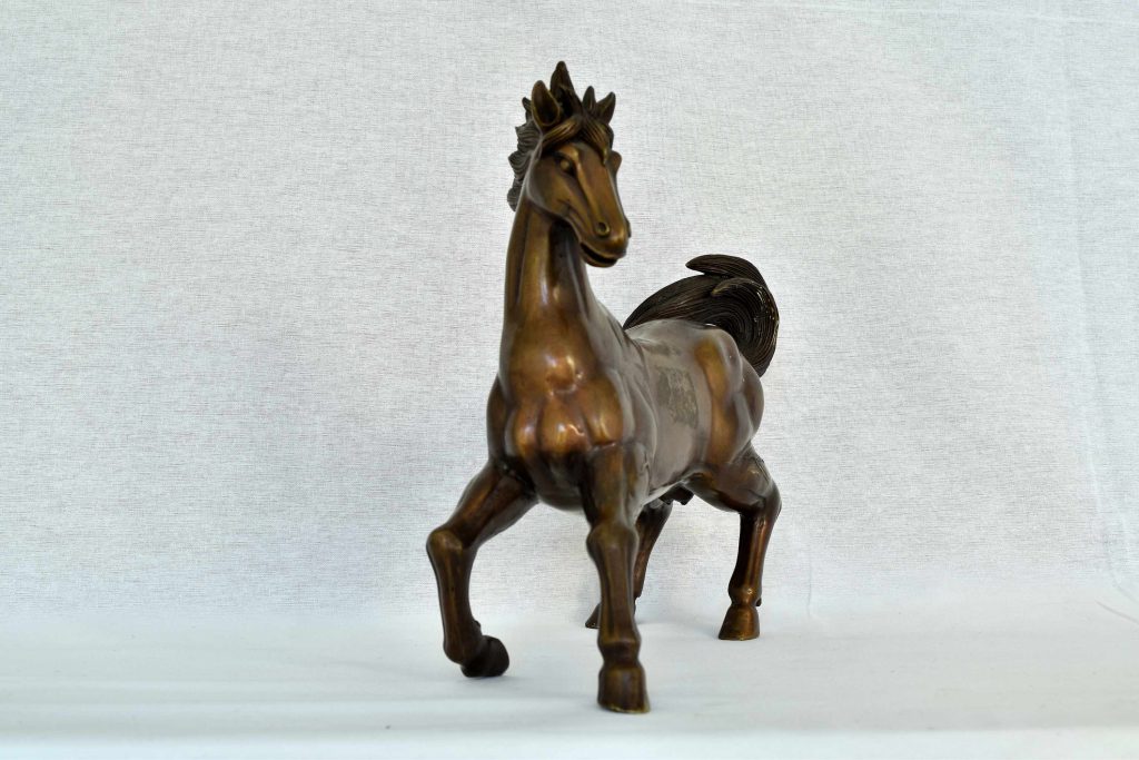 Statueta cal Statueta cal