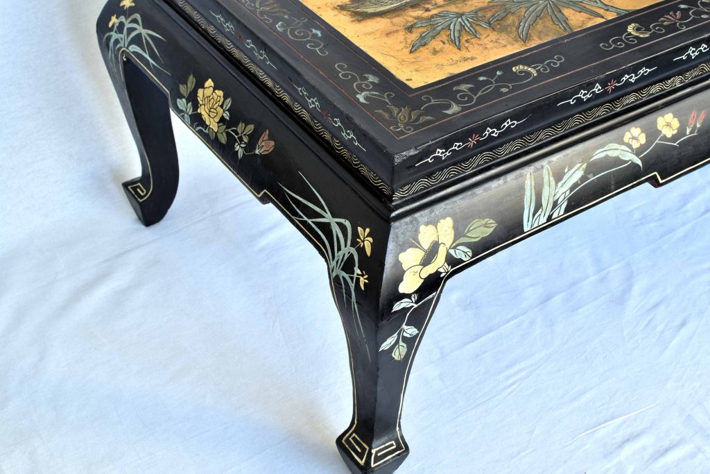 Masa cu foita de aur Masa cu foita de aur