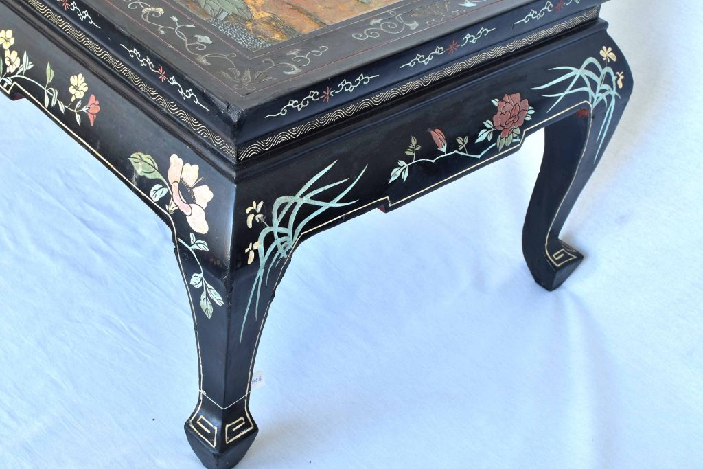 Masa cu foita de aur Masa cu foita de aur