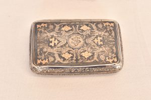 Tabachera din argint