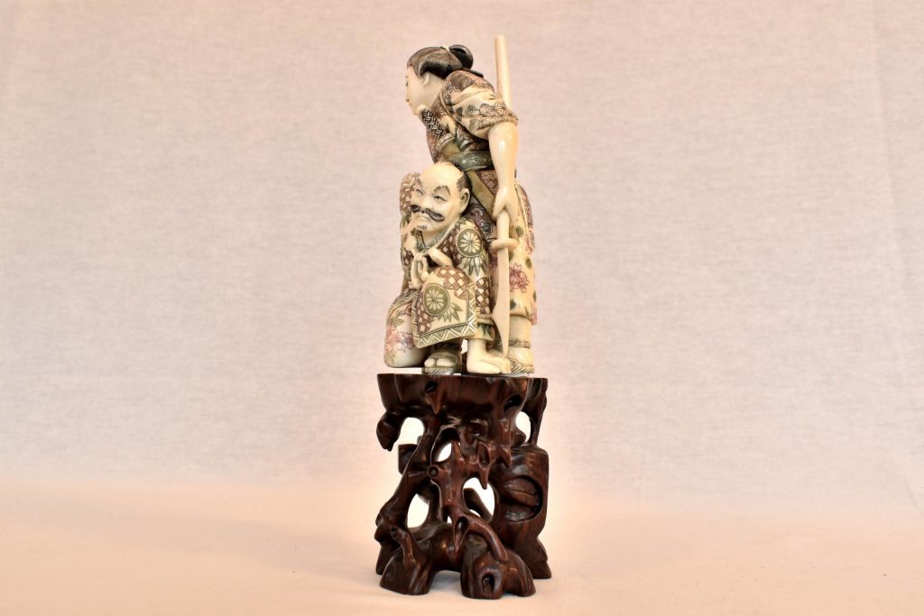 Statueta din fildes scena de lupta cu razboinica Itagaki