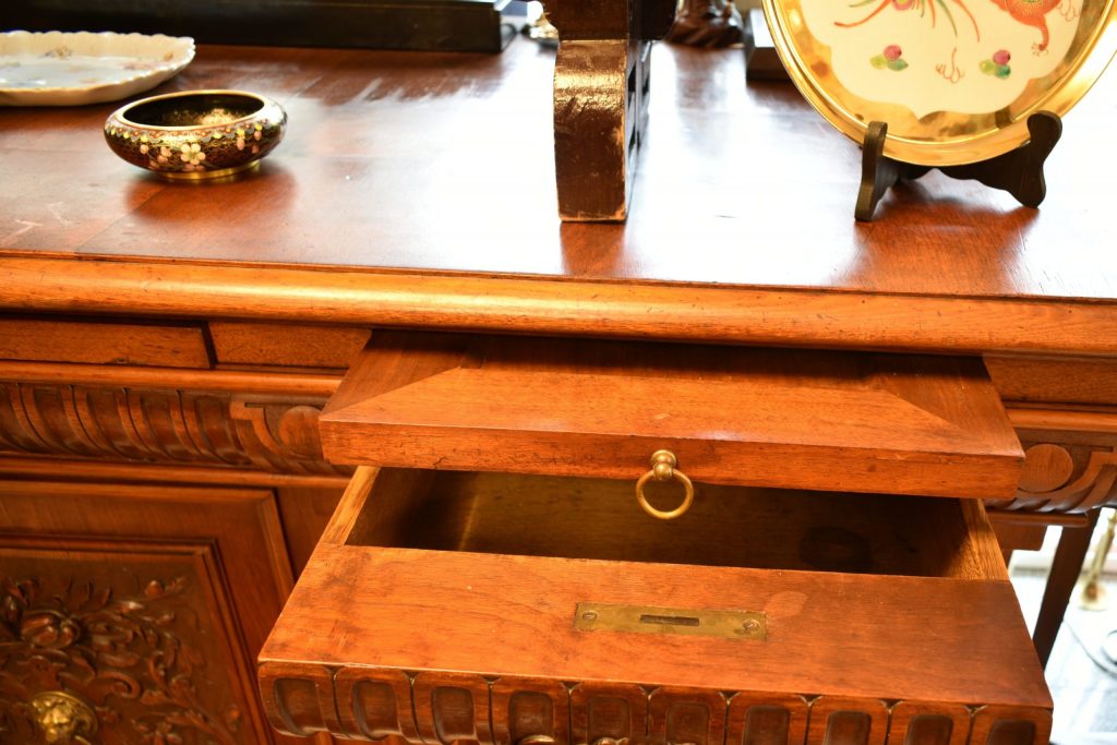 Comoda mare Renastere Franceza Comoda mare Renastere Franceza