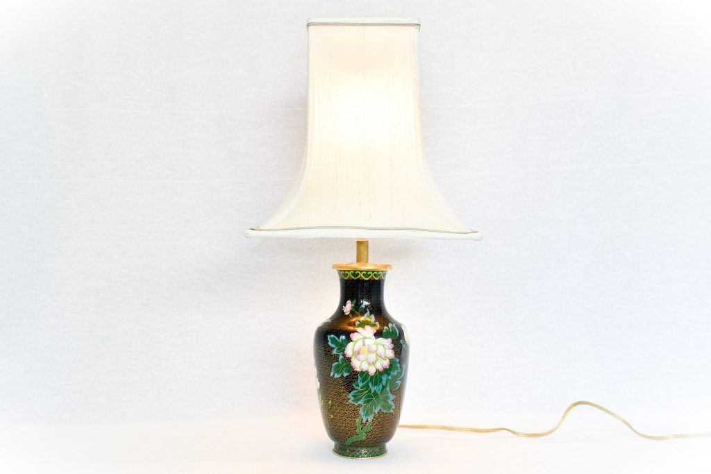 Veioza Cloisonne cu palarie textila Veioza Cloisonne cu palarie textila