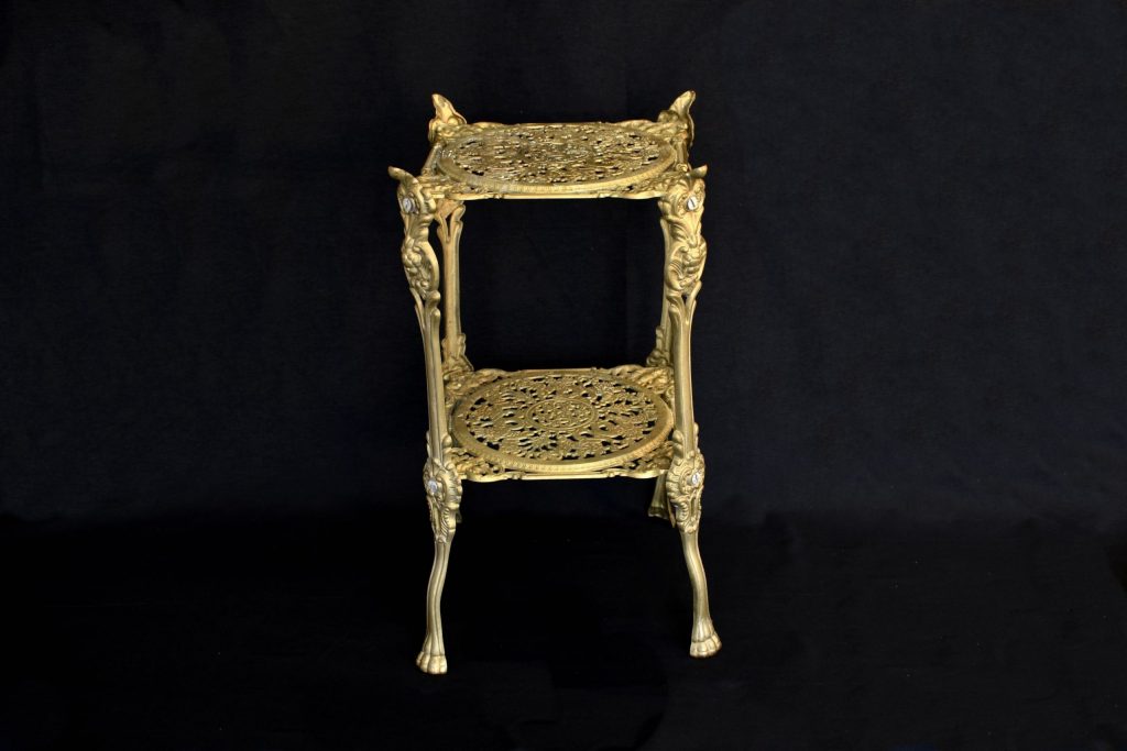 Piedestal Louis al 16 lea Piedestal Louis al 16 lea