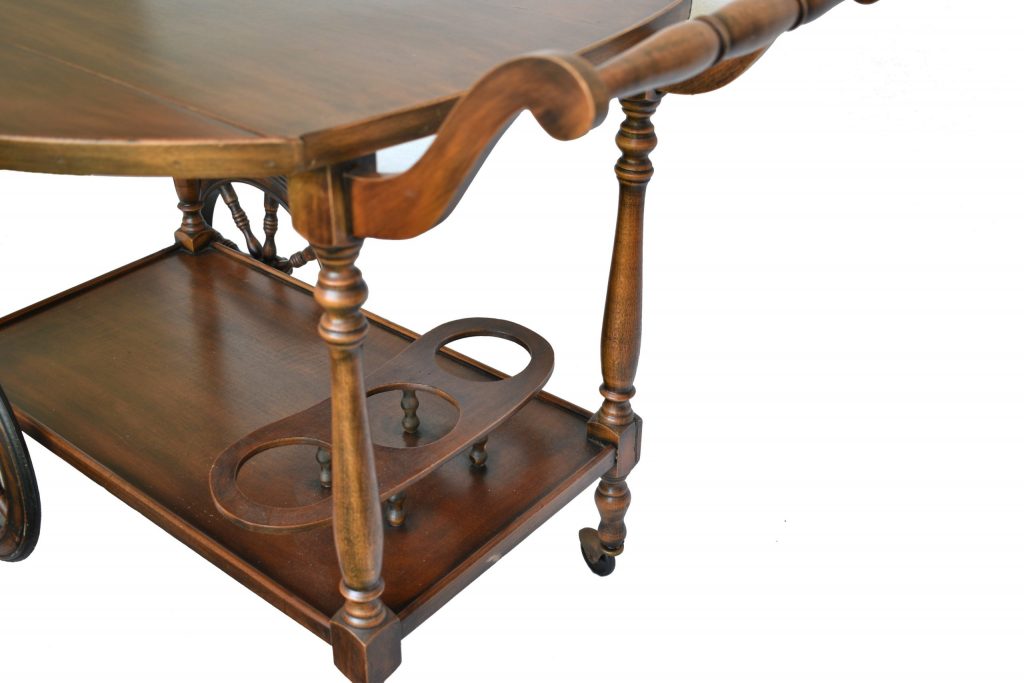 Masuta de servit "chelner pe roti"