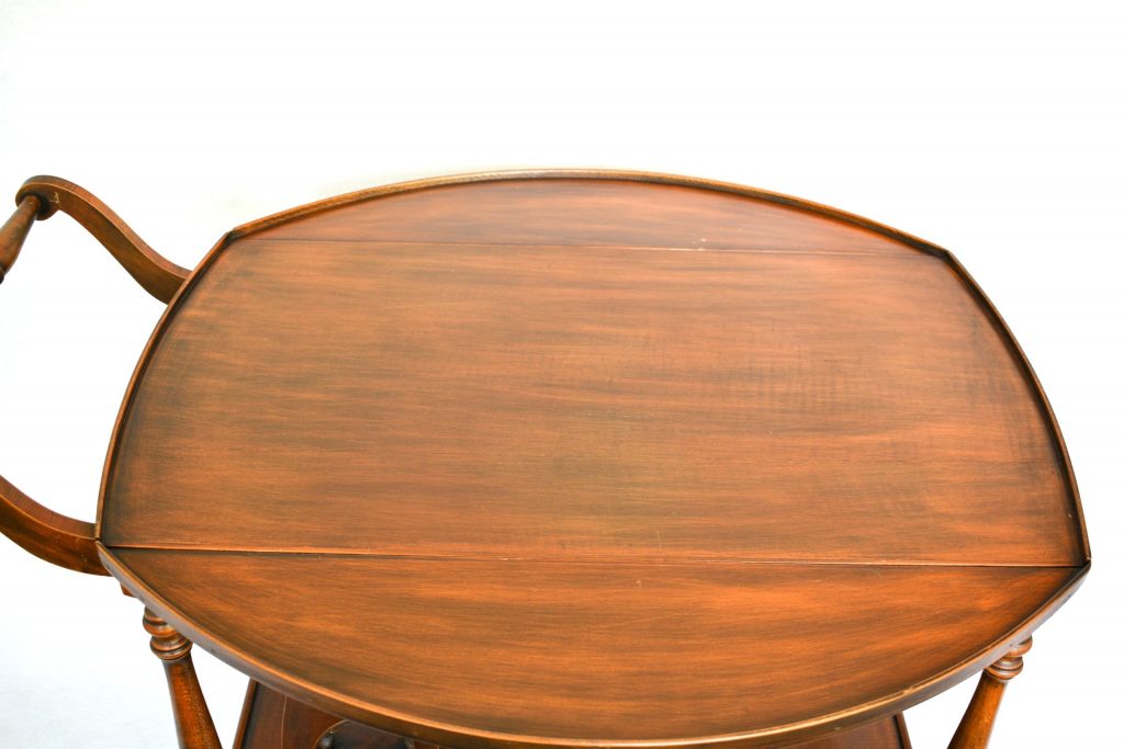 Masuta de servit "chelner pe roti"