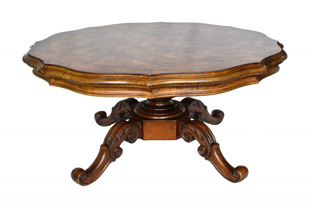 masuta cafea louis (1) Masa Louis al 16 lea