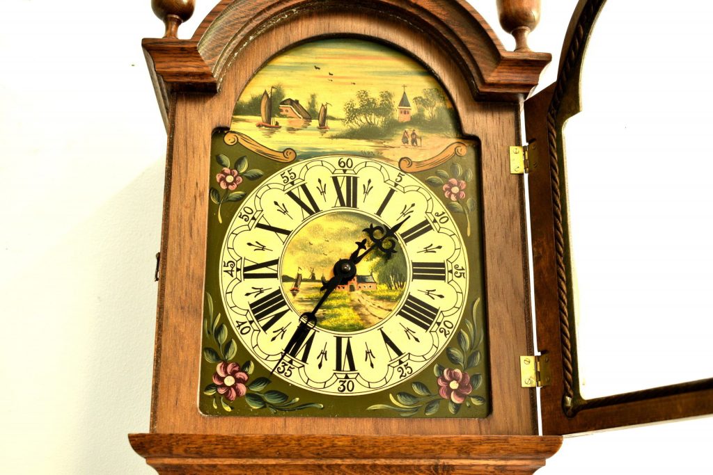 Pendula Zaanse cu cadran pictat manual Pendula Zaanse cu cadran pictat manual