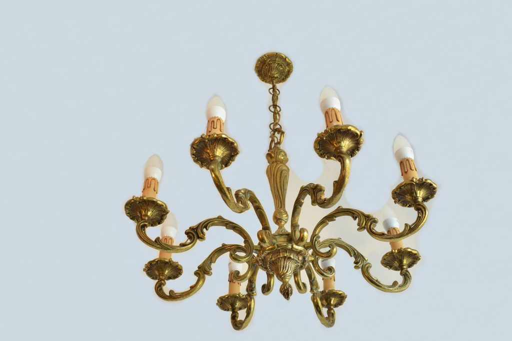 Candelabru din bronz