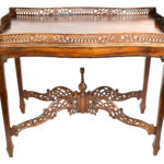 Masa orientala din lemn exotic