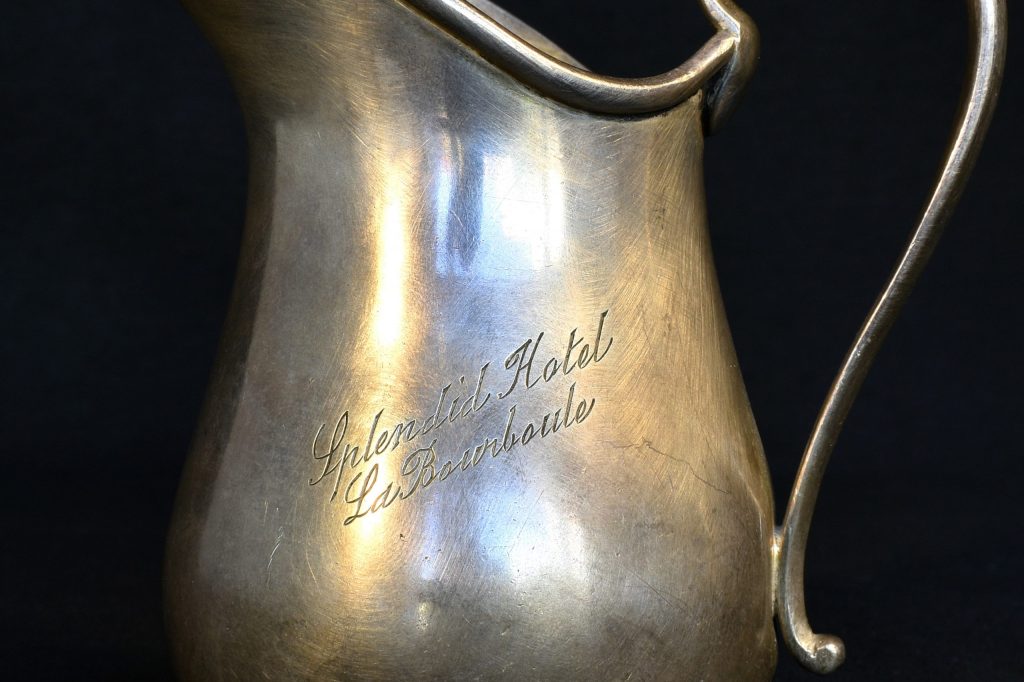 Carafa mica din argint Carafa mica din argint