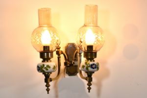 Aplica cu ornamente din ceramica