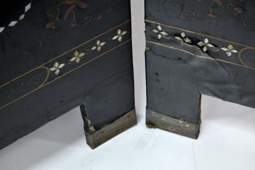 Paravan chinezesc cu aplicatii din fildes