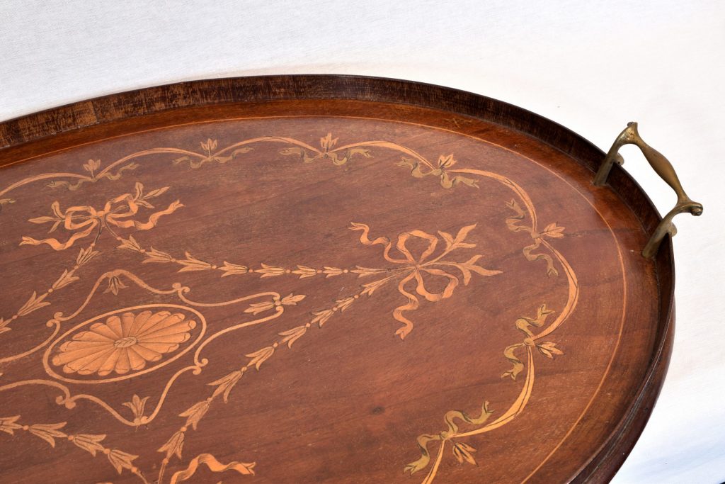 tava din lemn (4) Tava din lemn cu intarsii din lemn