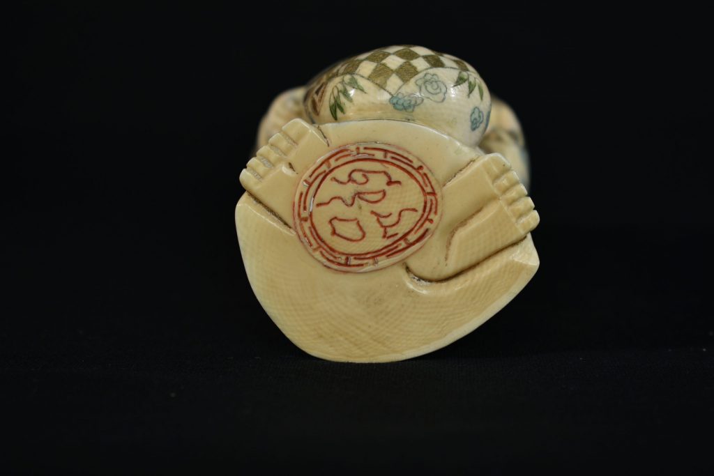 Statueta policroma , nemuritor japonez, din fildes (5) Statueta policroma nemuritor japonez din fildes