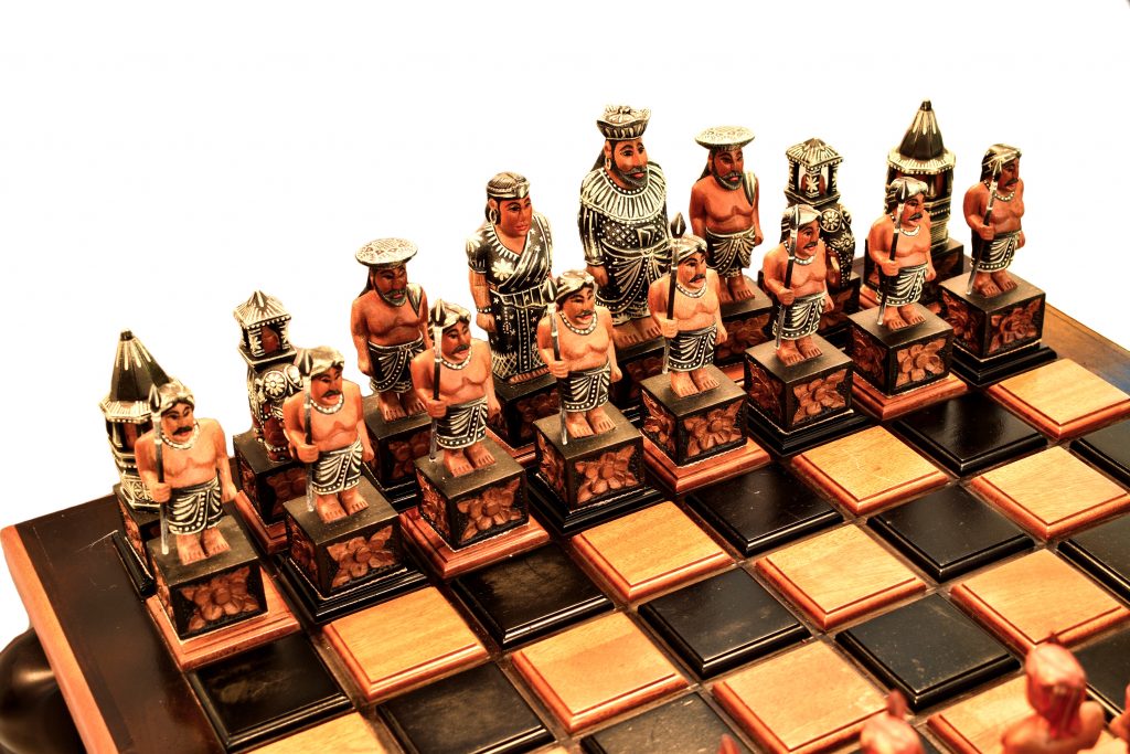 Masuta de sah din lemn exotic