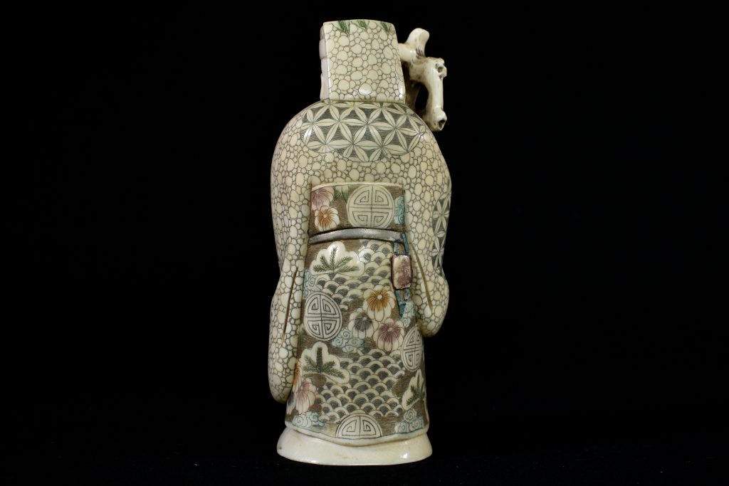 STATUETA POLICROMA DIN FILDES