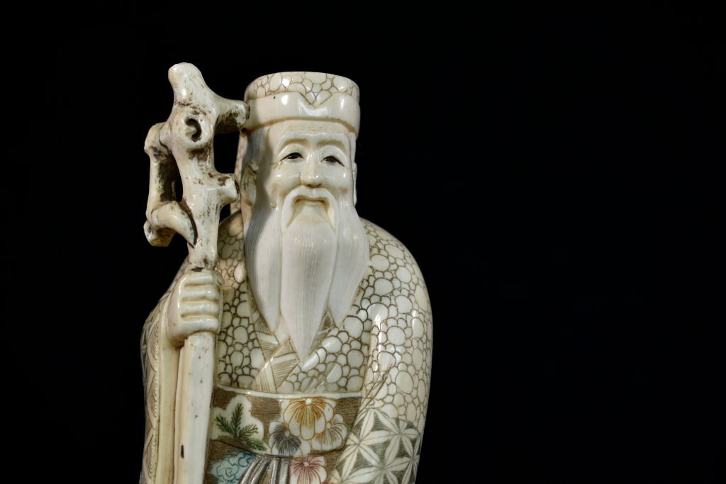 STATUETA POLICROMA DIN FILDES