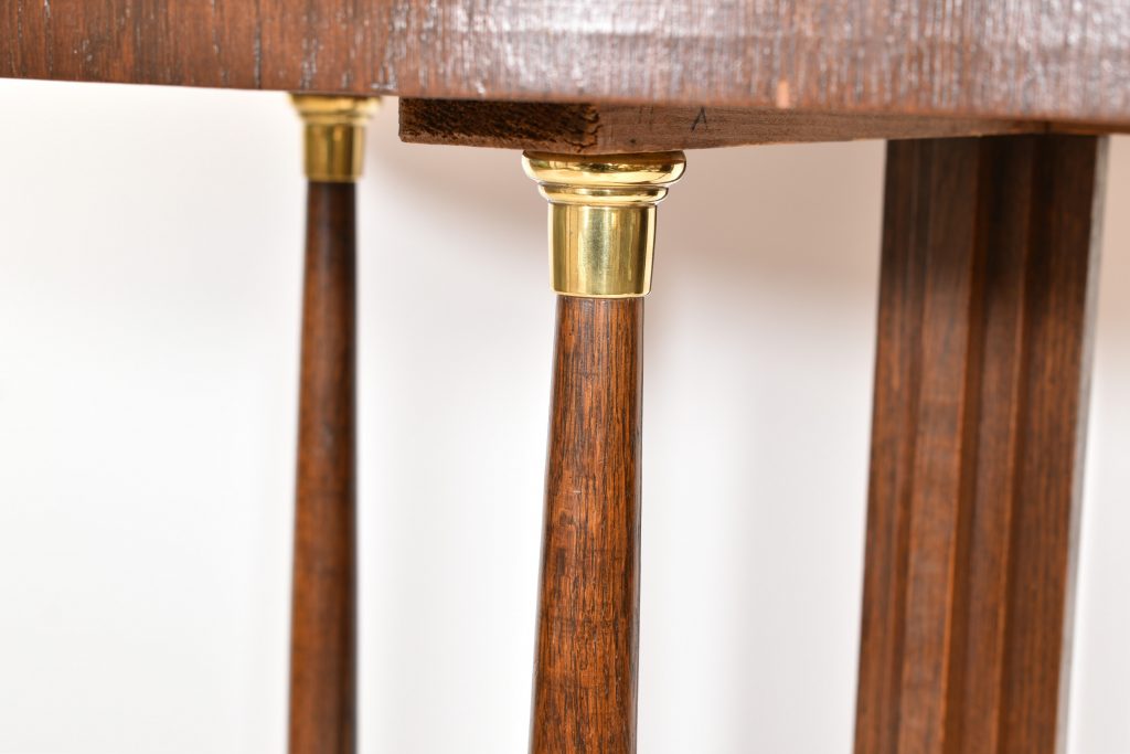 Masa Art Nouveau din lemn de stejar