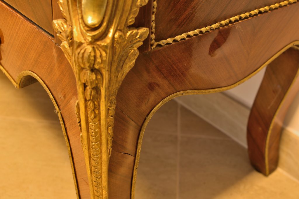 Vitrina stil Louis Xv lea