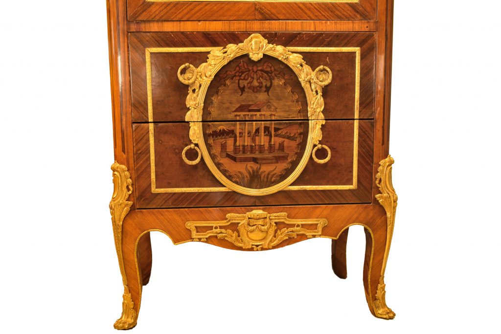 Vitrina stil Louis Xv lea