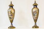 Amfora din portelan Sevres si bronz
