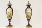 Amfora din portelan Sevres si bronz